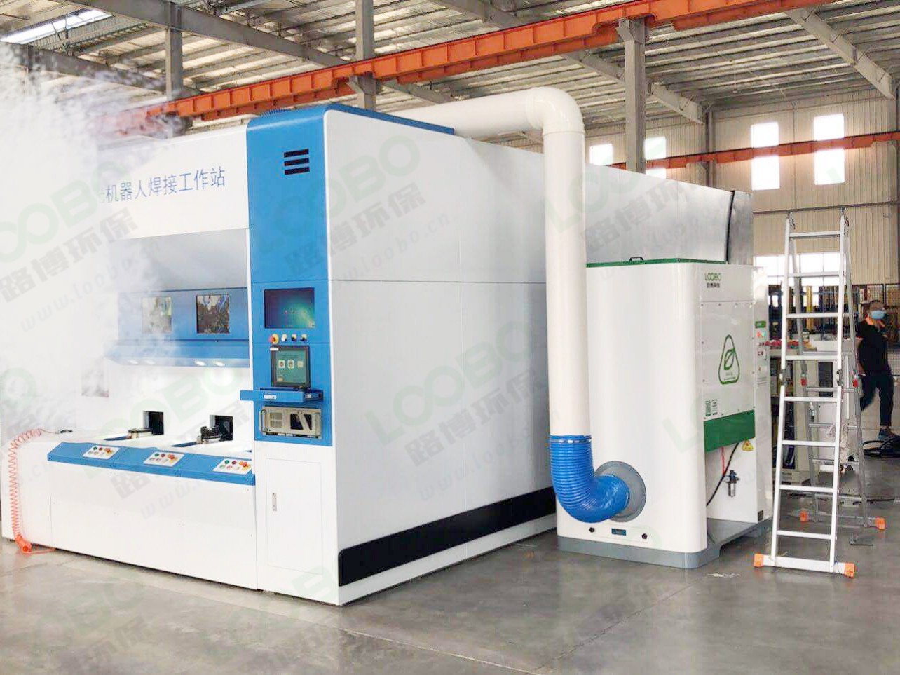 提升工作場(chǎng)所健康與安全，焊接機(jī)器人除塵設(shè)備的重要性 (2).jpg